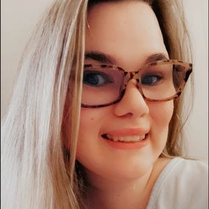 Meet your Posher, Catie